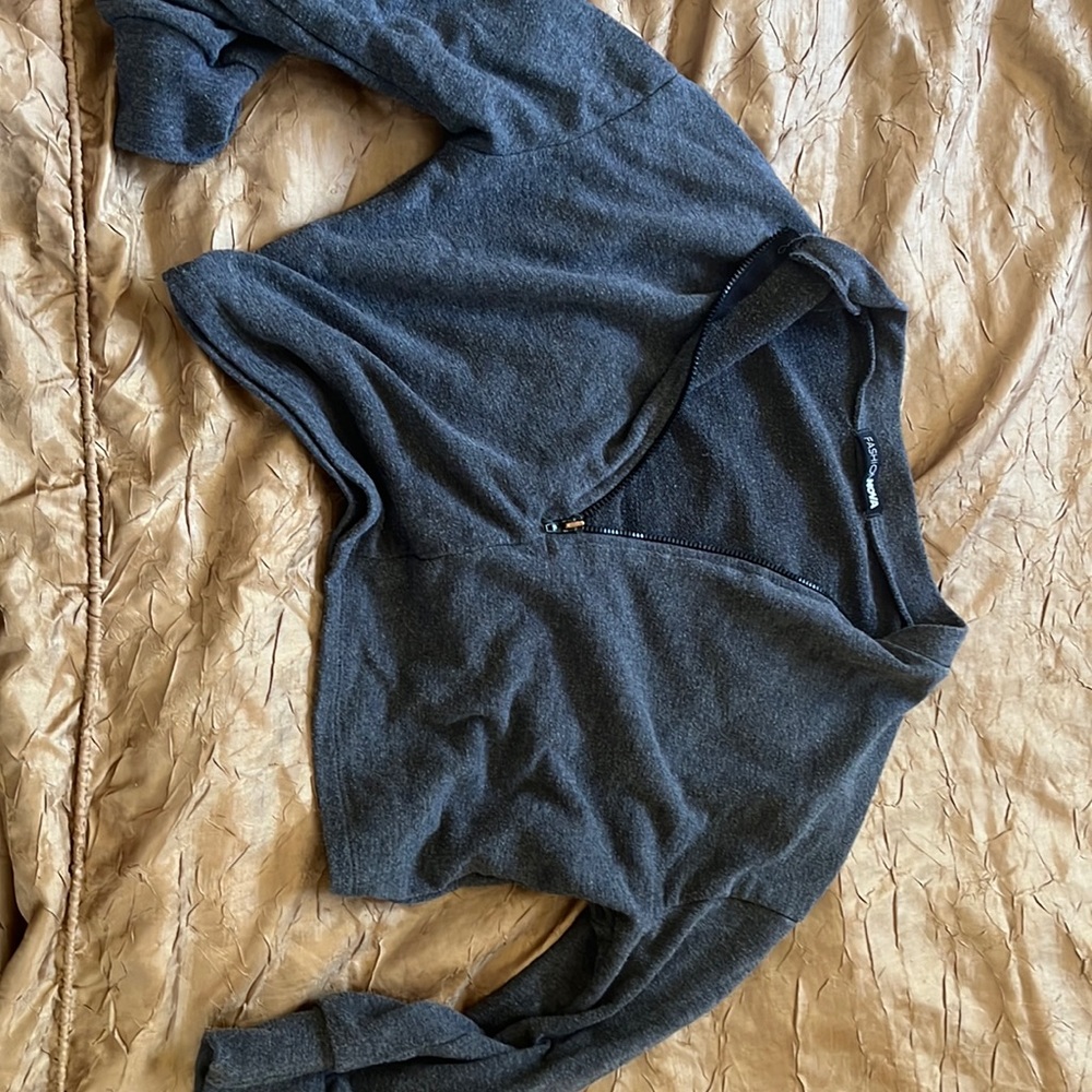 Crop top fashion nova half sleeved